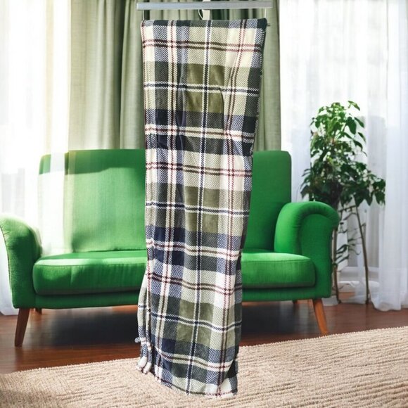 NEW!! EDDIE BAUER PLAID ULTRA SOFT PLUSH BLANKET - Size 60" x 90" - Picture 2 of 6